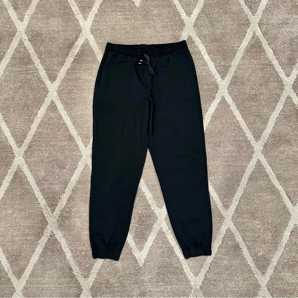 NWT Fabletics The One Jogger Women’s Black (Size Medium TALL)